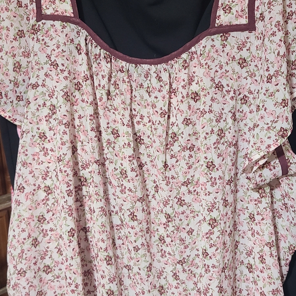 Torrid Lightweight blouse - Picture 4 of 6